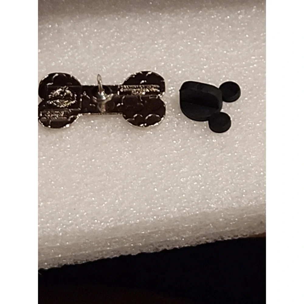 Disney Pin‎ 101 DALMATIANS LUCKY PUPPY DOG BONE 2017 HIDDEN MICKEY SERIES 00000